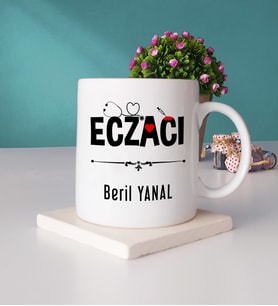 Eczacı Tasarımlı Kişiye Özel Hediye Eczacı Kupa Bardak ve Taş Bardak Altlığı Seti
