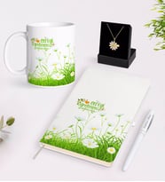 BK Gift Kişiye Özel Papatya Temalı En İyi Öğretmen Beyaz Kupa Defter Kalem ve İsimli Papatya Kolye Hediye Seti-6 (Model 1)