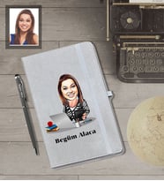 Kişiye Özel Patron Karikatürlü Gri Defter Kalem Hediye Seti  Bayan-4