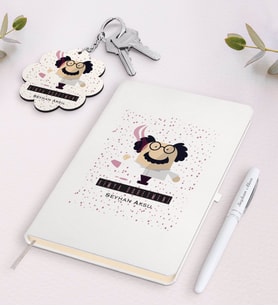 BK Gift Kişiye Özel Kimya Öğretmeni Beyaz Defter Kalem Ve Anahtarlık Hediye Seti-3 (Model 1)