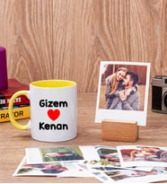 Sevgililere Özel İsim Yazılı Sarı Kupa Bardak ve Ahşap Standlı Polaroid Set