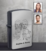 Kişiye Özel Yılbaşı Sevgili Karikatürlü Siyah Benzinli Çakmak Model-3