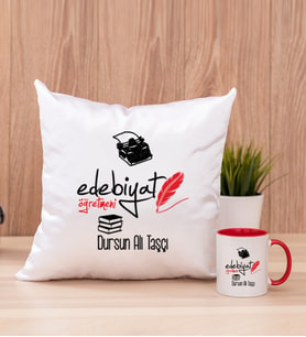 Edebiyat Öğretmeni Kare Yastık ve Kırmızı Kupa Bardak