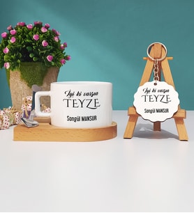 İyi ki Varsın Teyze Tasarımlı Teyzeye Hediye Ahşap Altlıklı Fincan ve Anahtarlık Hediye Seti