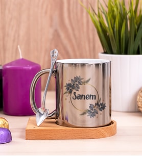 Çiçek Desenli İsme Özel Ahşap Altlıklı Silver Kupa Bardak