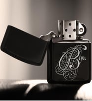 BK Gift Kişiye Özel Harfli Benzinli Siyah Metal Çakmak Model 3