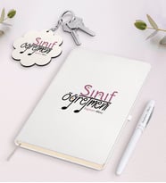 BK Gift Kişiye Özel Sınıf Öğretmeni Beyaz Defter Kalem ve Anahtarlık Hediye Seti-17 (Model 1)