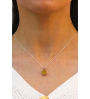Lotus Çiçeği Peridot Taşlı Gümüş Kolye
