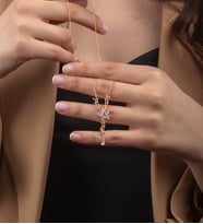 925 Ayar Gümüş Sarmaşıklı Nergis Çiçeği Kolye
