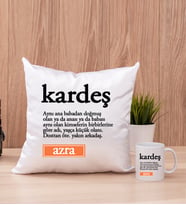 Kardeş Kelime Anlamı Kare Yastık ve Beyaz Kupa Bardak