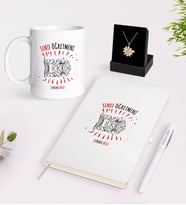 BK Gift Kişiye Özel Sınıf Öğretmeni Beyaz Kupa Defter Kalem ve İsimli Papatya Kolye Hediye Seti-11 (Model 1)
