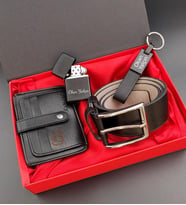 Özel Kutusunda Kişiye Özel Erkek Kartlık & Zippo Tarzı Çakmak  & Kemer & Anahtarlık Hediye Seti (Siyah)