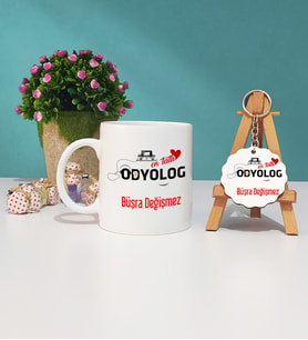 Mesajlı Odyolog Tasarımlı Kişiye Özel Odyolog Kupa Bardak ve Ahşap Anahtarlık Hediye Seti
