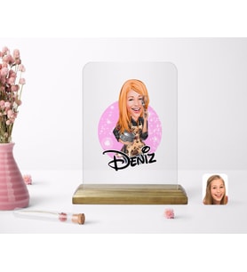 BK Gift Kişiye Özel Kadın Aşçı Karikatürlü Ahşap Standlı Çerçeve-2 (Beyaz)