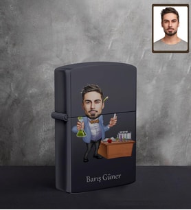 Kişiye Özel Öğretmen Karikatürlü UV Baskılı Siyah Benzinli Çakmak Bay-3