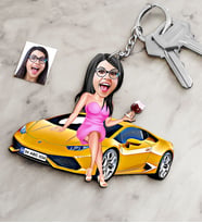 BK Gift Kişiye Özel Bayan Lamborghini Figürlü Plakalı Ahşap Karikatür Anahtarlık (Çok Renkli)