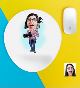 BK Gift Kişiye Özel Bayan Profesyonel Fotoğrafçı Karikatürlü Bilek Destekli Mouse Pad-1 (Beyaz)