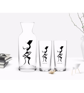 BK Gift Kişiye Özel Renkli Baskılı Öpücük Tasarımlı İkili Rakı Bardağı ve Karaf Hediye Seti-1 (Beyaz)