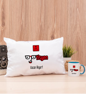 Optisyen Dikdörtgen Yastık ve Mavi Kupa Bardak