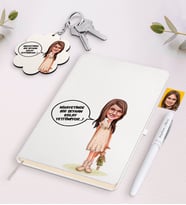 BK Gift Kişiye Özel Kız Çocuk Kolay Yetişmiyor Karikatürlü Beyaz Defter Kalem ve Anahtarlık Hediye Seti-1 (Model 1)