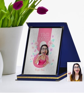 BK Gift Kişiye Özel Yılın Kadını Karikatür Lacivert Plaket  4