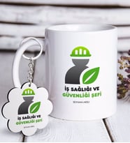 BK Gift Kişiye Özel Mesleki İş Sağlığı ve Güvenliği Şefi Beyaz Kupa ve Anahtarlık Hediye Seti-2 (Model 1)