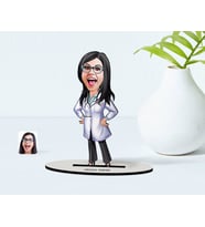 BK Gift Kişiye Özel Kadın Doktor Karikatürlü Ahşap Biblo Model-1 (Beyaz)