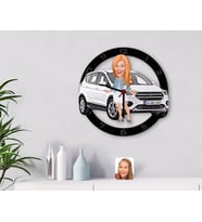 BK Gift Kişiye Özel Plakalı Kadın Ford Kuga Karikatürlü Ahşap Duvar Saati-1 (Beyaz)