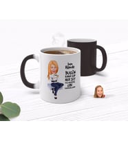 BK Gift Kişiye Özel Kadın Her Şey Yolundaymış Gibi Karikatürlü Sihirli Kupa Bardak-2 (Beyaz)