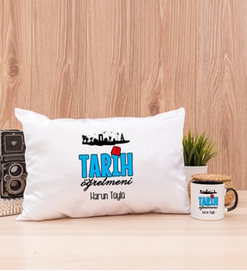 Tarih Öğretmeni Dikdörtgen Yastık ve Siyah Kupa Bardak