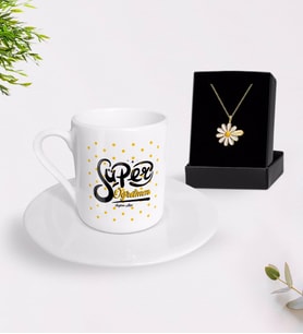 BK Gift Kişiye Özel Süper Öğretmen Türk Kahvesi Fincanı ve İsimli Papatya Kolye Hediye Seti-1 (Model 1)