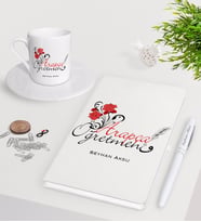 BK Gift Kişiye Özel Arapça Öğretmeni Beyaz Defter Kalem Türk Kahvesi Fincanı Seti-1 (Model 1)