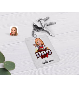 BK Gift Kişiye Özel Kadın Barbekü Chef Karikatürlü Şeffaf Pleksi Anahtarlık-1 (Beyaz)
