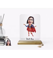 BK Gift Kişiye Özel Süper Anne Karikatürlü Ahşap Standlı Çerçeve (Beyaz)