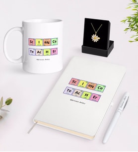 BK Gift Kişiye Özel Fen Bilimleri Öğretmeni Beyaz Kupa Defter Kalem ve İsimli Papatya Kolye Hediye Seti-3 (Model 1)