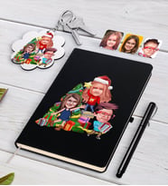 BK Gift Kişiye Özel Yeni Yıl 3 Kardeş Karikatürlü Siyah Defter Kalem ve Anahtarlık Hediye Seti-1 (Model 1)