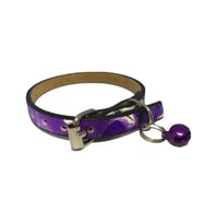Mor Renk Floral Desenli Derili 1 Cm Metal Kilit Tokalı Zilli Kedi Tasması
