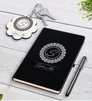 BK Gift Kişiye Özel İsimli Siyah Defter Kalem Ve Anahtarlık Hediye Seti-2 (Model 1)