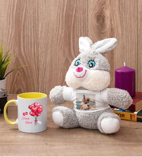 Sevgililere Özel Balon Tasarım Sarı Kupa Bardak ve Peluş Tavşan