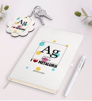BK Gift Kişiye Özel Metalurji Mühendisi Beyaz Defter Kalem ve Anahtarlık Hediye Seti (Model 1)