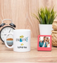 Endüstri Mühendisi Beyaz Kupa Bardak ve Kırmızı Mini Fotoğraf Çerçevesi