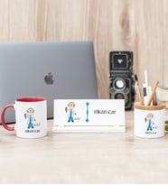 Erkek Diş Hekimi Karikatürü Kırmızı Kupa Bardak Kalemlik Ve Masa İsimliği Hediye Seti