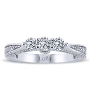 Lova 0,92 Karat Pırlanta Tria Yüzük - 1040100