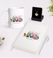 BK Gift Kişiye Özel Anaokulu Öğretmeni Beyaz Kupa Defter Kalem ve İsimli Papatya Kolye Hediye Seti-4 (Model 1)