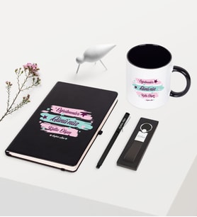 BK Gift Kişiye Özel Öğretmenler Gününüz Kutlu Olsun Temalı Siyah Defter Kalem Anahtarlık Kupa Seti - 4