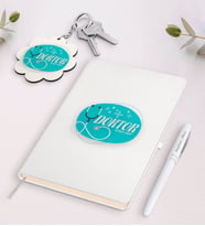 BK Gift Kişiye Özel Doktor Beyaz Defter Kalem ve Anahtarlık Hediye Seti-14 (Model 1)