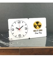 Nükleer Tıp Teknikeri Ahşap Masa Saati 003