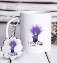 BK Gift Kişiye Özel I Kiss You Beyaz Kupa ve Anahtarlık Hediye Seti (Model 1)