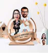 BK Gift Kişiye Özel Yılın En Mükemmel Çifti Karikatürlü 3D Ahşap Biblo Plaket - 16