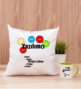 Yazılımcı Kare Yastık ve Yeşil Kupa Bardak